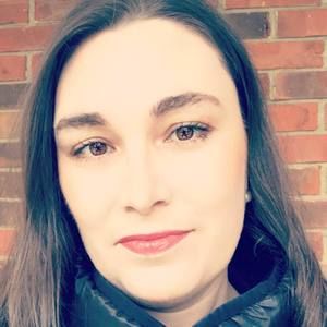 Meet your Posher, Carla